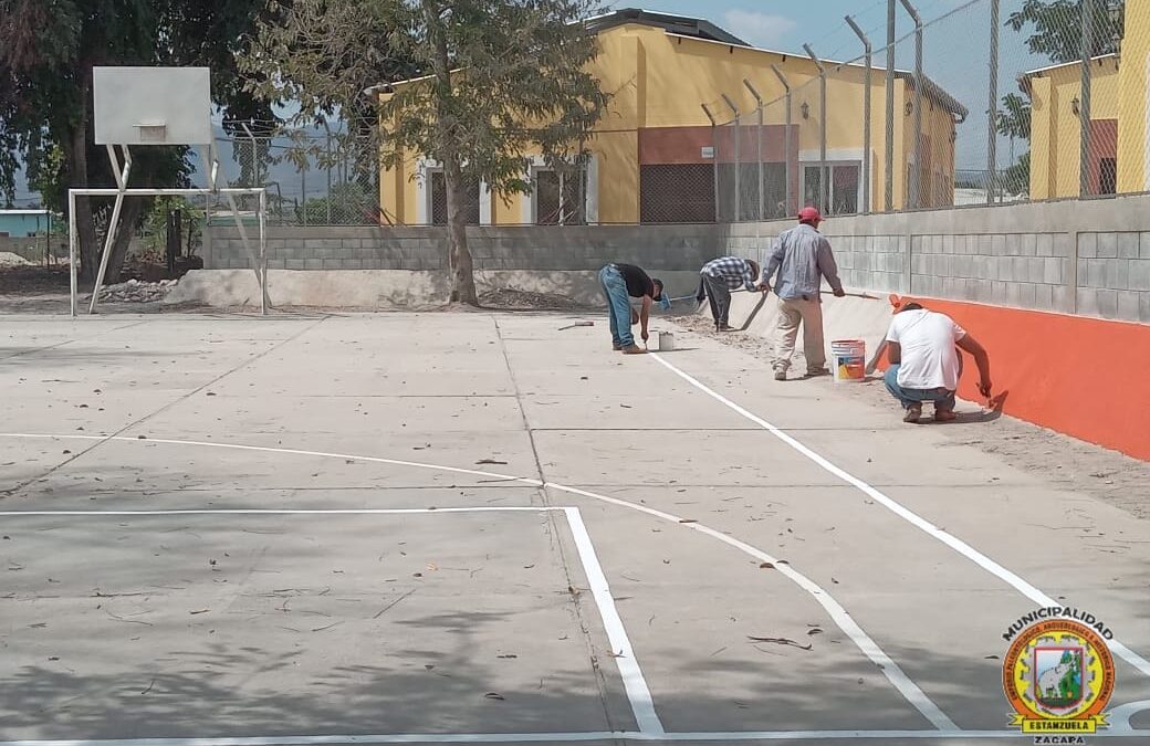 Mejoramiento de pintura de las instalaciones del parque Barrio La Laguna