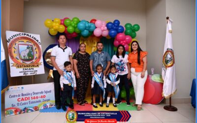 Alumnos distinguidos Guardería Los Pajaritos