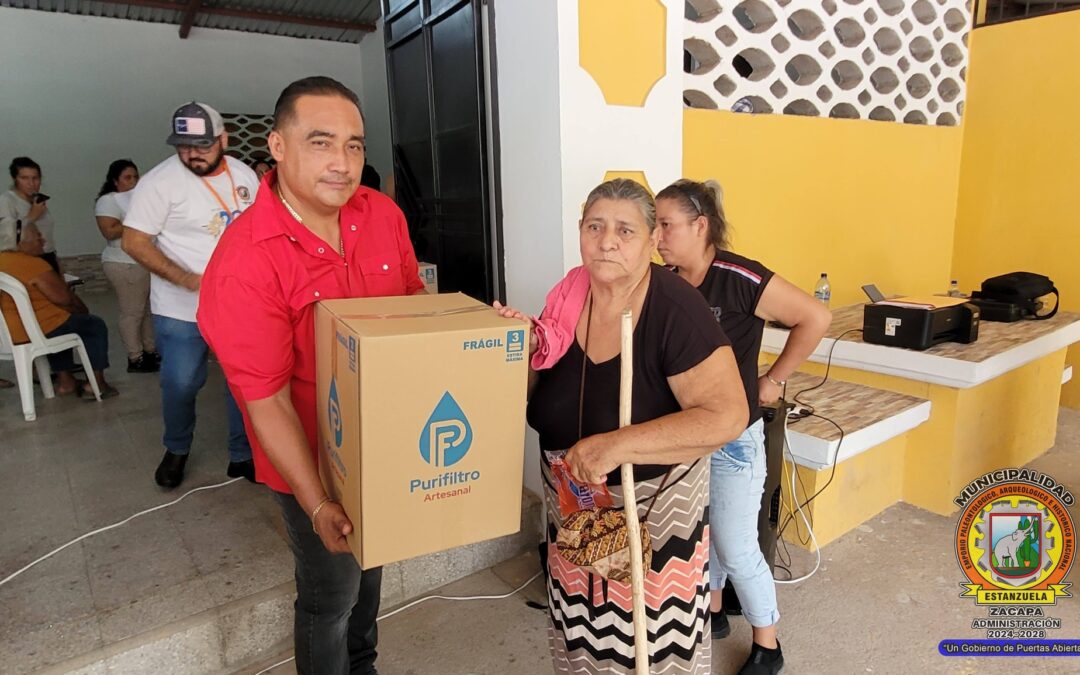 Entrega de Filtros de Agua El Guayabal